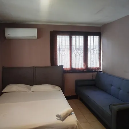 Hotel Milan *