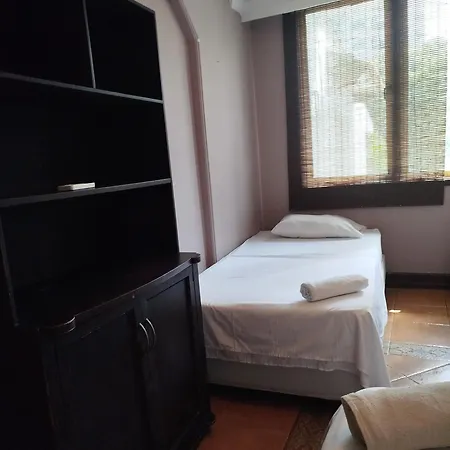 Milan Hotel *